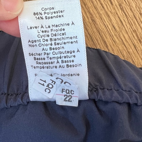 🆕 NWT T by Talbots activewear navy blue cropped lightweight pants size large - Picture 8 of 11